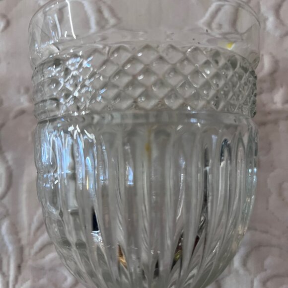 Pair of Vtg Libbey Radiant Water Goblets Clear Footed Diamond Vertical Cut - Picture 5 of 5